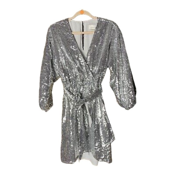 ANTHROPOLOGIE Lisabette Silver Sequin Long Sleeve Wrap Mini Dress Small NWT - Picture 12 of 15